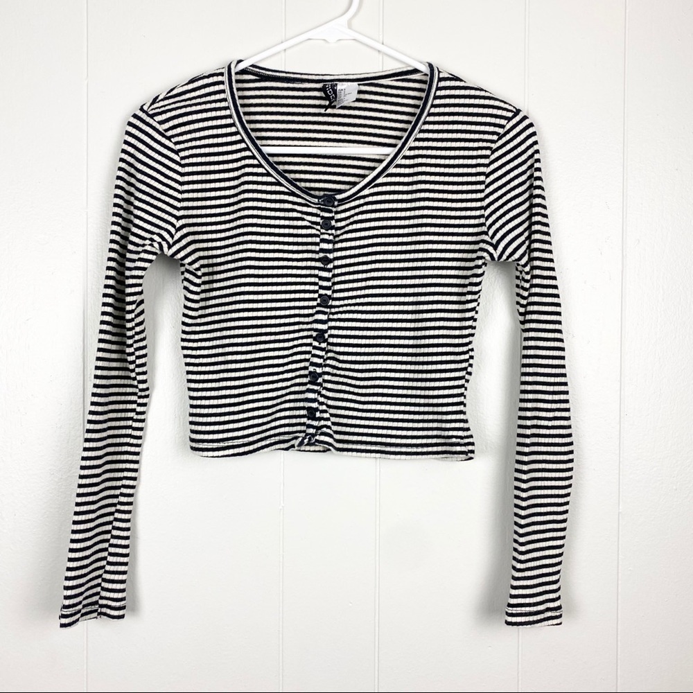Divided | Long Sleeve Black and White Striped Top